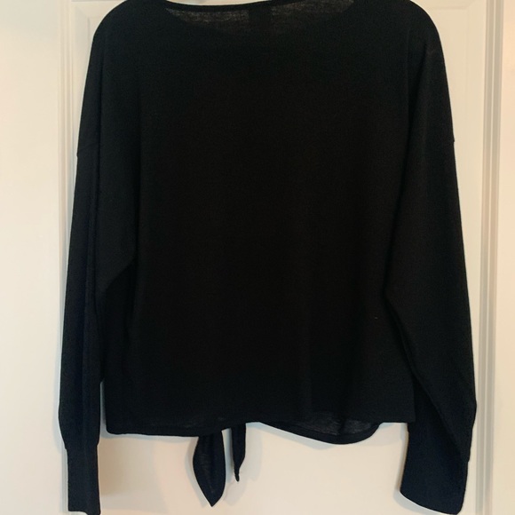 H&M Front Tie Blouse - Picture 6 of 6